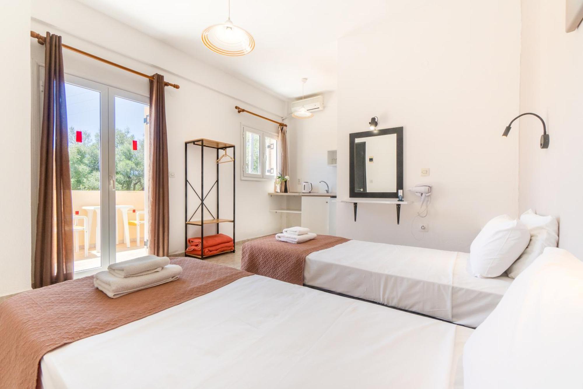 Sandy Beach Complex By Konnect - Annexe Building Kavos Bagian luar foto