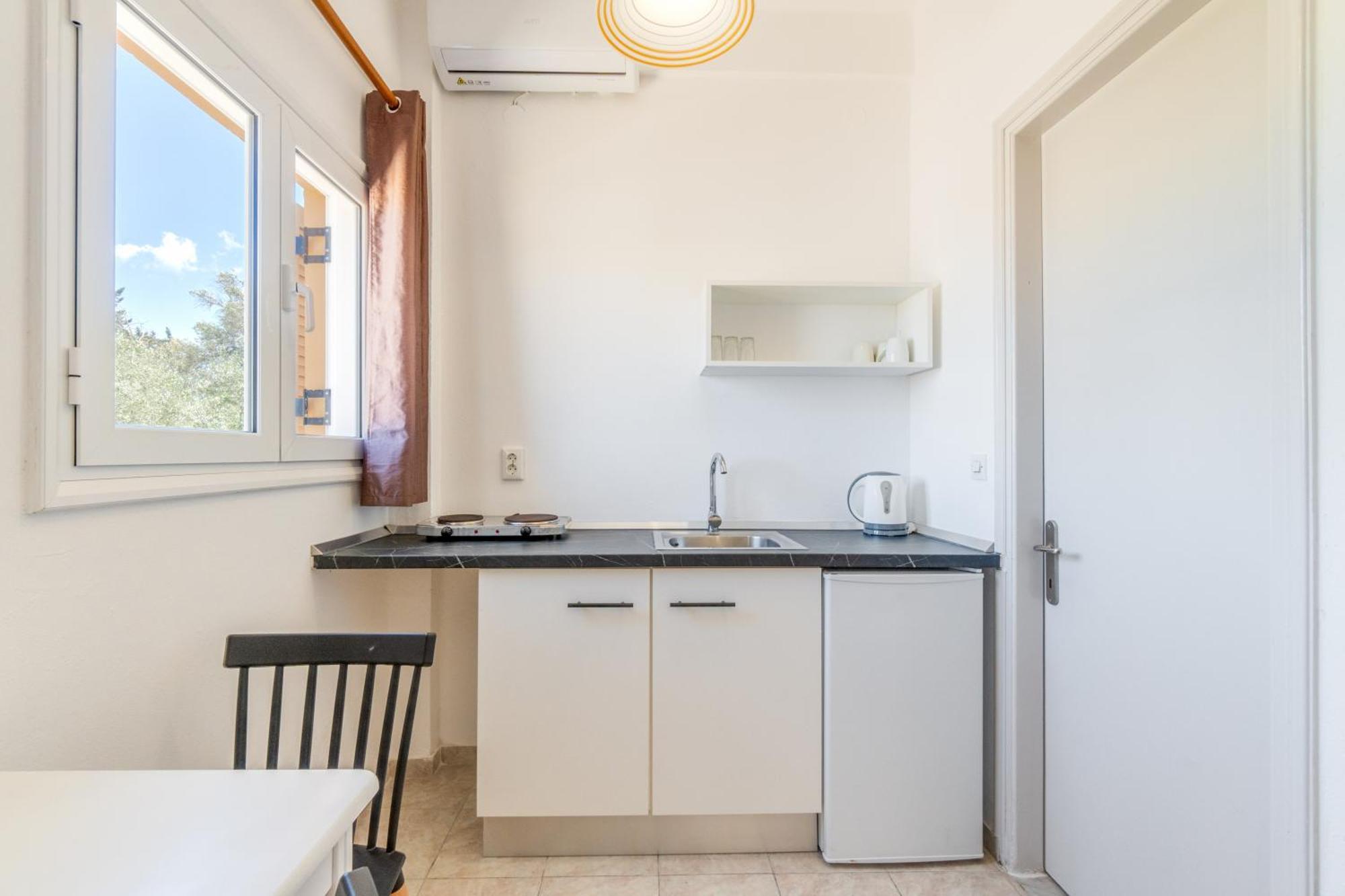 Sandy Beach Complex By Konnect - Annexe Building Kavos Bagian luar foto